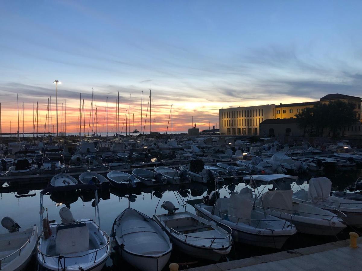 Livorno Apartment Екстер'єр фото